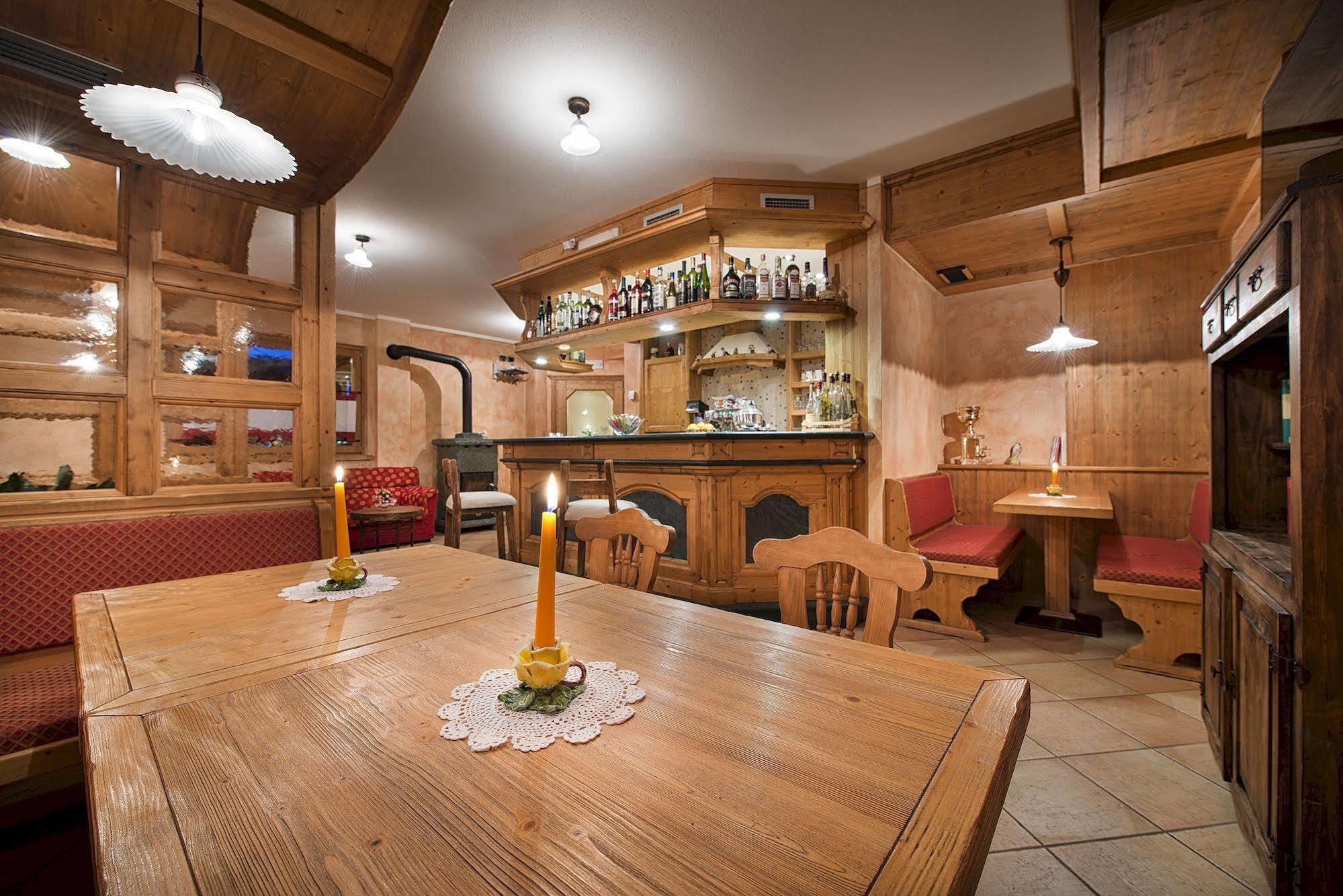 Hotel Costanza Mountain Holiday Livigno Ngoại thất bức ảnh